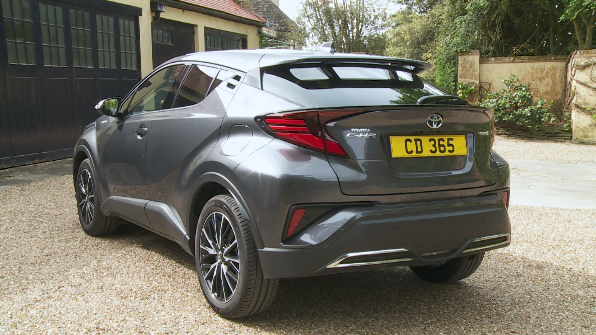 2.0 Hybrid Design 5dr CVT